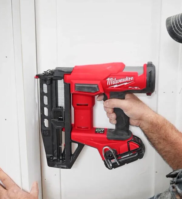 M18 FUEL 18-Volt Lithium-Ion Brushless Cordless Gen ll 16-Gauge Straight Finish Nailer (Tool Only) -  3020-20