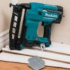 18V LXT Lithium-Ion 16-Gauge Cordless 2-1/2 in. Straight Finish Nailer (Tool Only)
