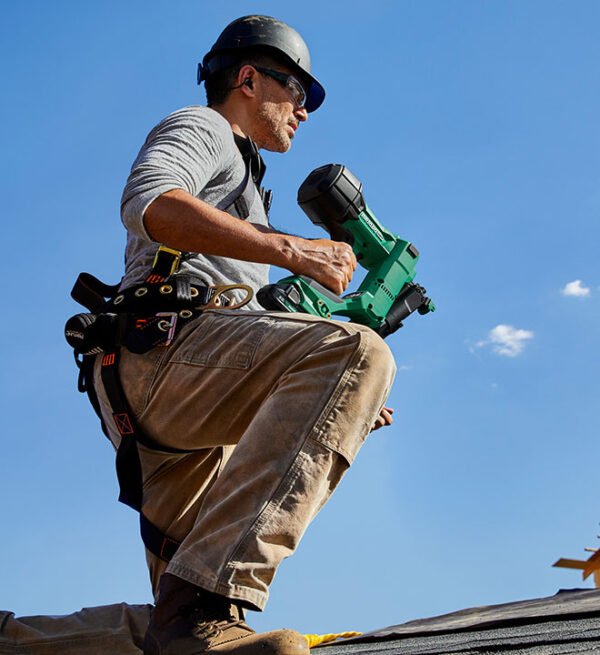 Metabo HPT - 18V MultiVolt™ Brushless 1-3/4" Coil Roofing Nailer (1 x 2.0Ah) | Metabo HPT NV1845DA